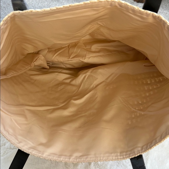 DONNA KARAN ‘Cashmere Mist’ Woven Straw Tote/Shoulder Lined Travel Beach NWOT! - Picture 4 of 8